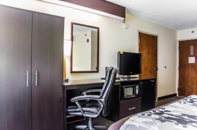 Sleep Inn Airport - Billy Graham Parkway