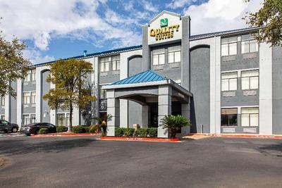 Quality Suites South