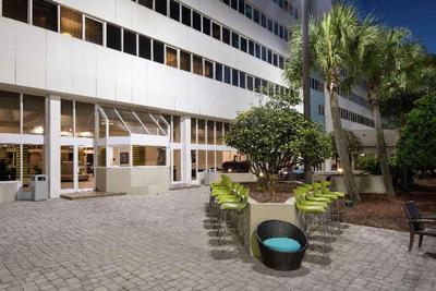 DoubleTree by Hilton Hotel Jacksonville Airport