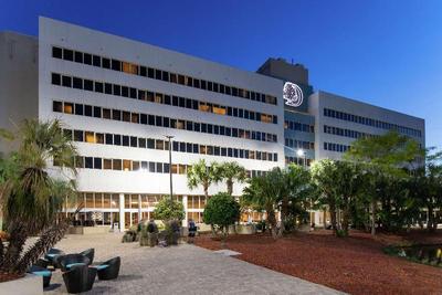 DoubleTree by Hilton Hotel Jacksonville Airport