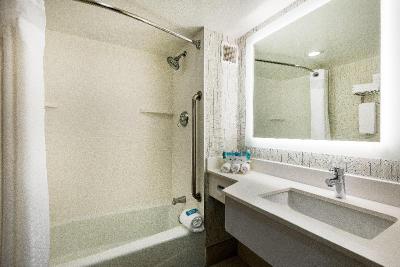 Country Inn &Suites by Radisson Downtown Albany NY