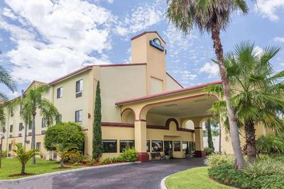 Days Inn by Wyndham Sarasota - Siesta Key
