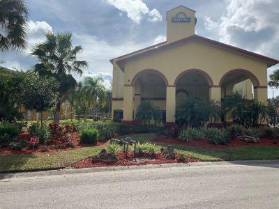 Days Inn by Wyndham Sarasota - Siesta Key