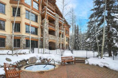 Elkhorn Lodge