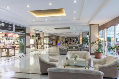 L' Etoile Beach Hotel