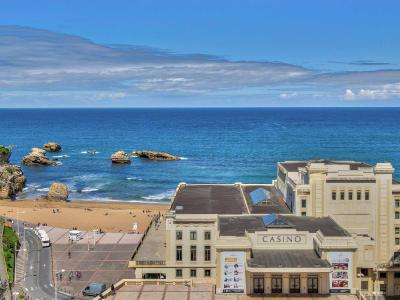 Hotel Plaza Biarritz Plage Handwritten Collection