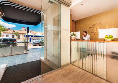 UR Palacio Avenida