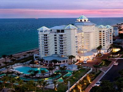 Pelican Grand Beach Resort