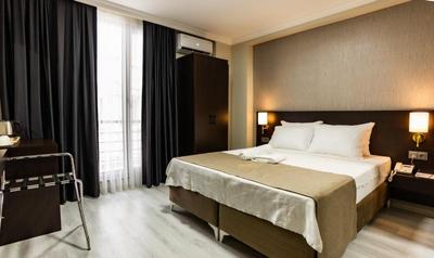 Mays Royal Hotel