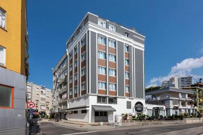 Diamond Luxury Hotel