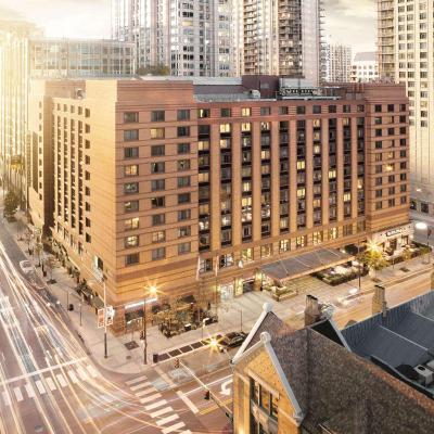 Embassy Suites by Hilton Chicago Downtown River N