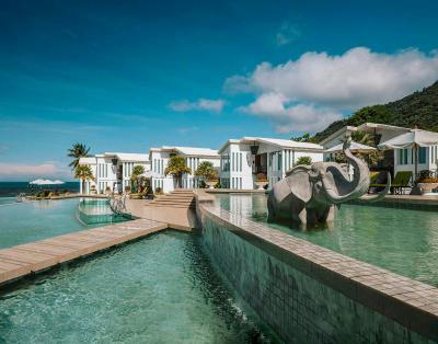 Vannee Golden Sands Beachfront Resort