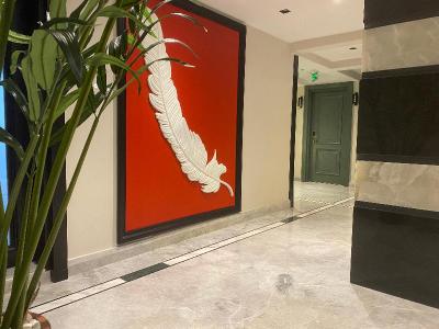 In The Middle Hotel