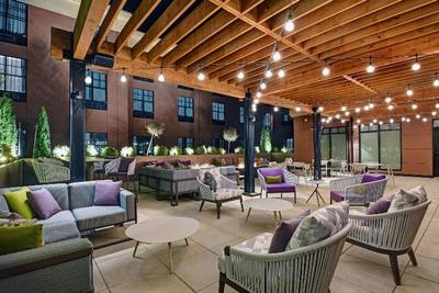 Courtyard By Marriott Manhattan Aggieville