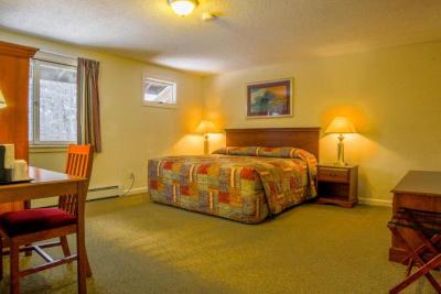 The Upper Pass Lodge