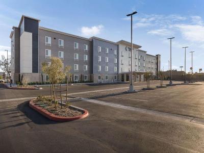 Woodspring Suites Colton