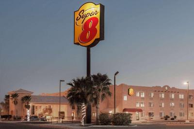 Super 8 by Wyndham Yuma