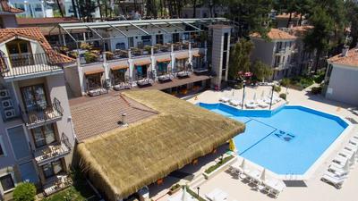Hotel Pine Valley