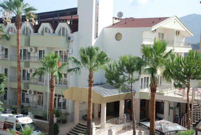 Asda Maris Hotel