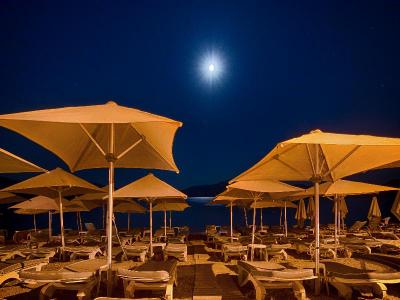 Romance Beach