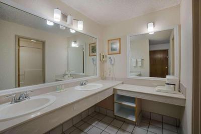 Quality Inn & Suites Canon City