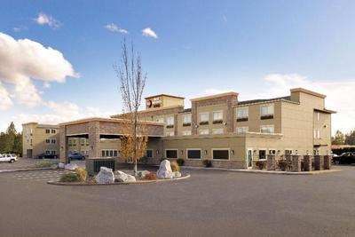 Best Western Plus Peppertree Airport Inn