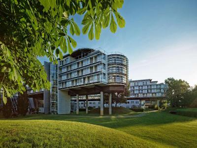 Kongresshotel Potsdam am Templiner See