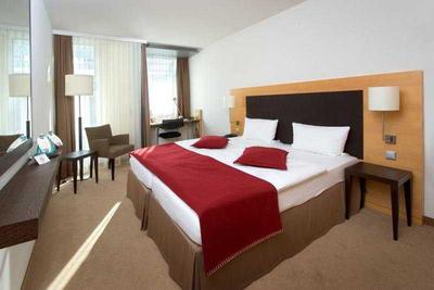 Kongresshotel Potsdam am Templiner See