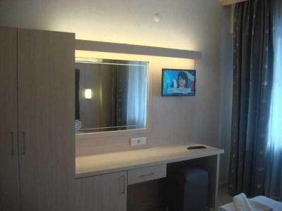 Ozcan Beach Hotel
