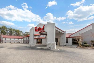 Red Roof Inn & Suites Newport News