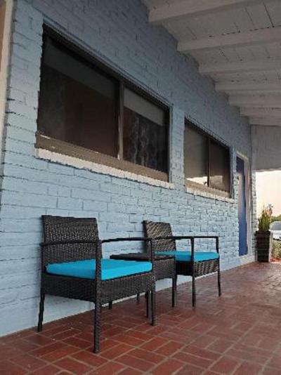 Hollywood Gardens Inn & Suites