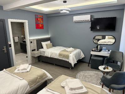 Blue Moonrise Hotel