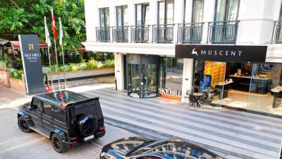 Sky Hi̇ll Hotel