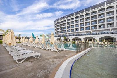 Side Moon Palace Hotel