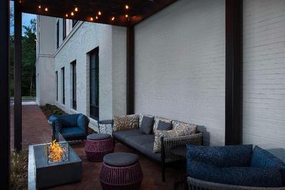 Home2 Suites By Hilton Huntsville Village Of Provi
