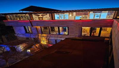 Glorious House