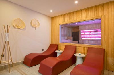 A Suite Side