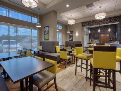 Drury Inn & Suites Cleveland Beachwood