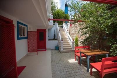 Cunda Ada Kizi Otel