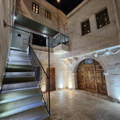 Noah's Ark Cave Hotel
