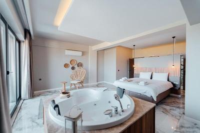 Fortunella Suites