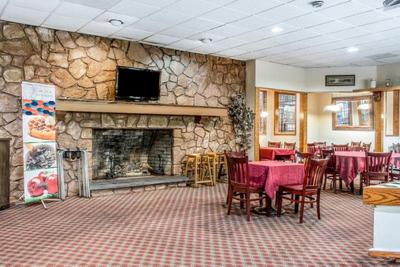 Fairbridge Inn & Suites Poconos