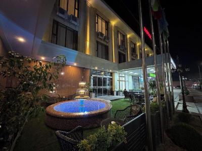 Khan Palace Hotel