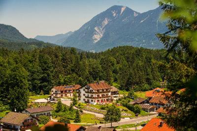 Bayern Resort Hotel & Apartments