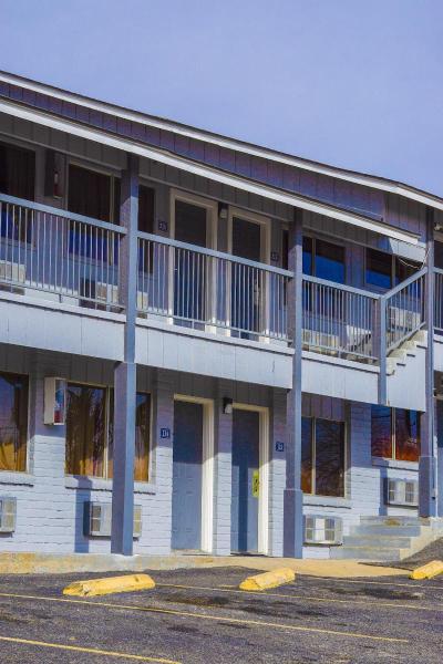 Regency Inn By Oyo Three Rivers