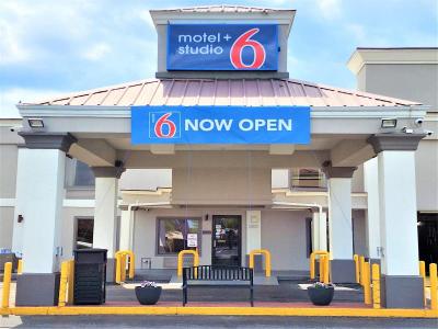 Studio 6 Suites Catonsville