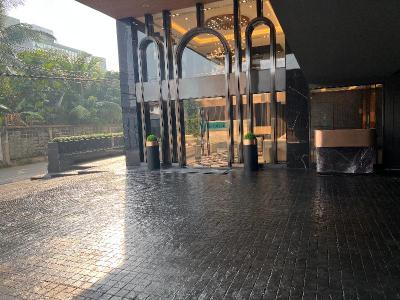 ARNI Skye Hotel