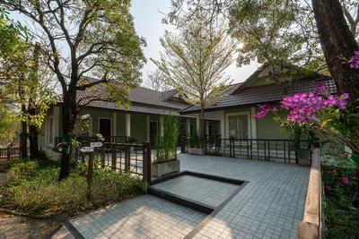 Le Charme Sukhothai Historical Park Resort