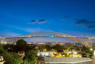 Days Inn By Wyndham Staten Island