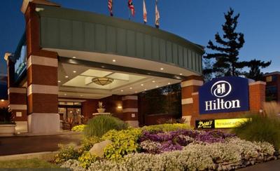 DoubleTree by Hilton Akron Fairlawn